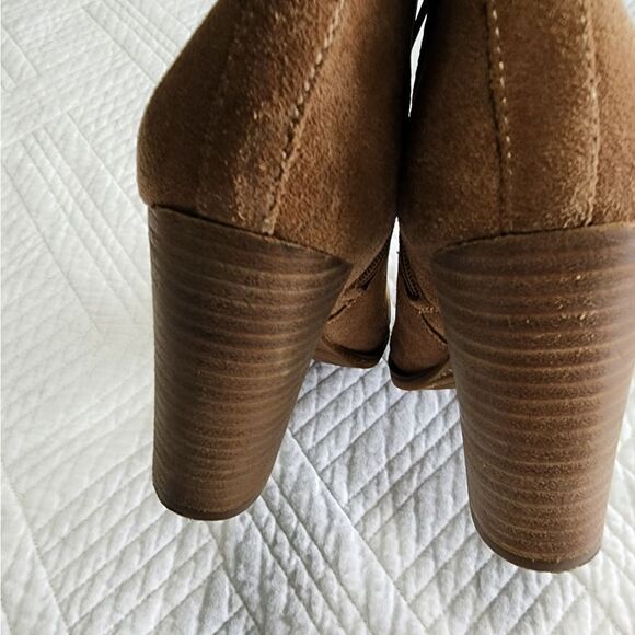 Lucky brand suede lotisha studded peep toe shoes - Picture 5 of 13